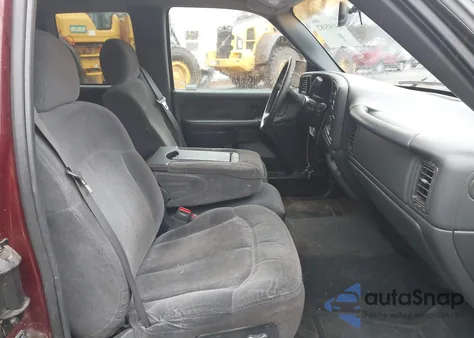 2000 Chevrolet Silverado 1500 Ls from USA, damaged, VIN 2GCEC19T3Y1105325